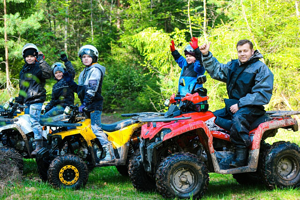 Прокат квадроциклов . Подарочные сертификаты Ultra Подарки Майкоп. Купить оригинальный подарок или подарочный сертификат на Прокат квадроциклов . Сервис UltraPodarki.ru Майкоп 8 800 505 95 30. 