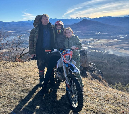 Катание на мотоцикле #в Майкопе#. ULTRA ПОДАРКИ. Купить катание на мотоцикле #в Майкопе#. Попробовав езду на мотоциклах, вы получите порцию адреналина и невероятные эмоции. Сервис: UltraPodarki.ru 8 800 505 95 30.. Катание на мотоцикле #в Майкопе#, прокат мотоциклов #Майкоп#, катание на мотоциклах, прокат мотоцикла, езда на мотоцикле #Майкоп#, езда на мотоцикле, мотопрогулка #Майкоп#, мотопрогулка